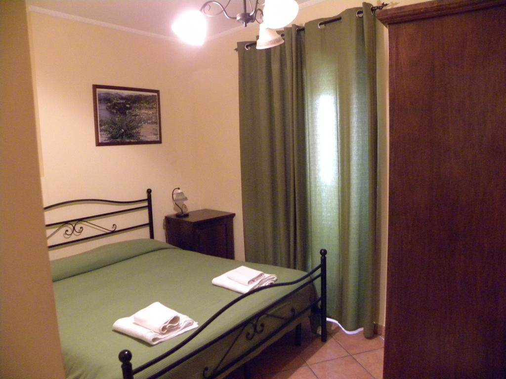 Case Vacanze Albamarina Lipari  Habitación foto