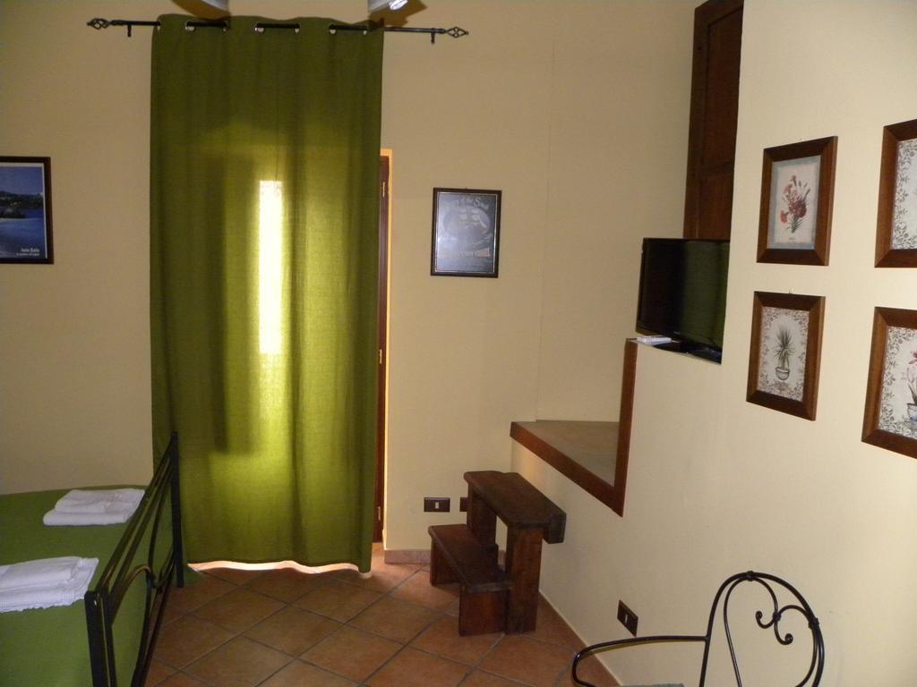 Case Vacanze Albamarina Lipari  Habitación foto