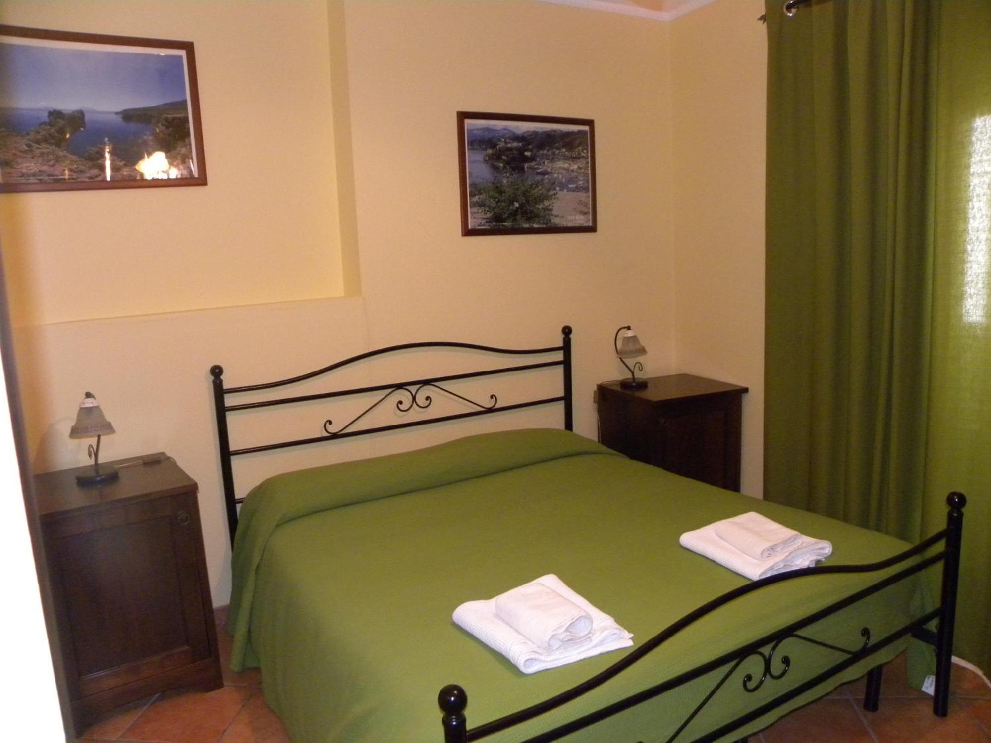 Case Vacanze Albamarina Lipari  Habitación foto